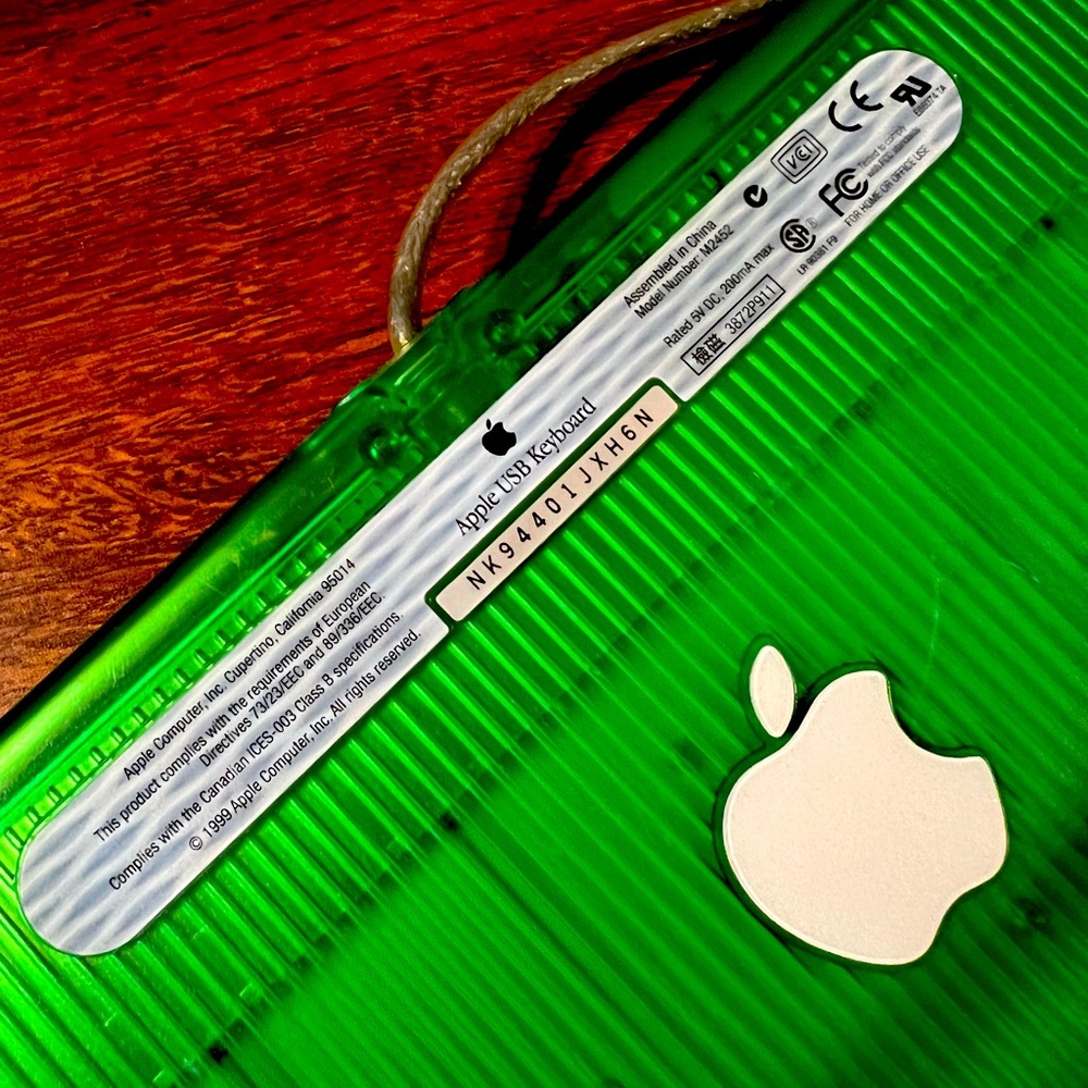 Vintage Apple USB keyboard